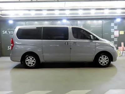 Hyundai Starex 2015, 210176 км, за 4423.63 USD