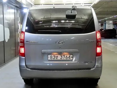 Hyundai Starex 2015, 210176 км, за 4423.63 USD