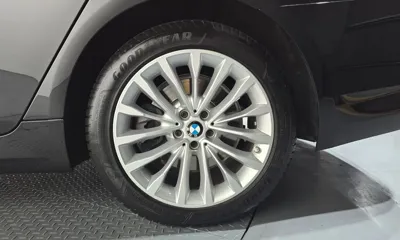 BMW 5-Series 2023, 56074 км, за 21423.45 USD - фото 21
