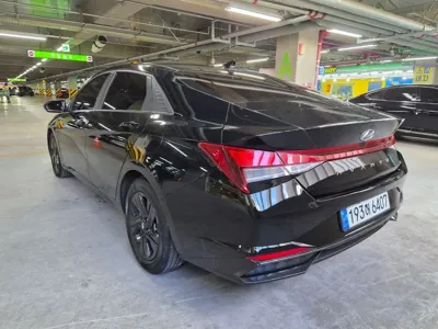 Hyundai Avante 2023, 92500 км, за 3257.33 USD