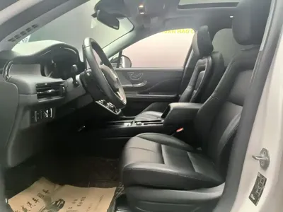 Lincoln Corsair 2022, 24000 км, за 17313.73 USD