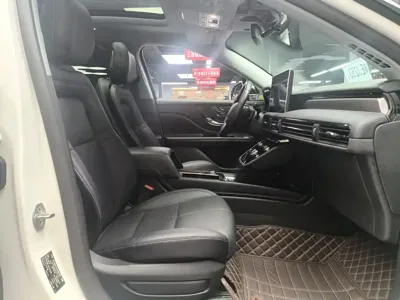 Lincoln Corsair 2022, 24000 км, за 17313.73 USD