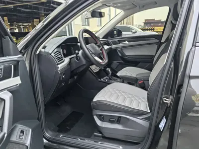 Volkswagen Tayron 2023, 25099 км, за 26838.04 USD