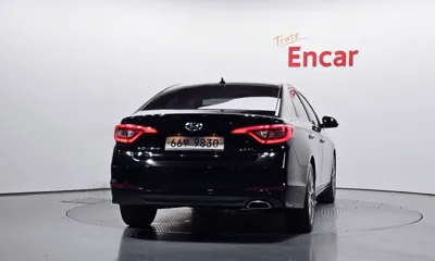 Hyundai Sonata 2015, 135995 км, за 5901.27 USD