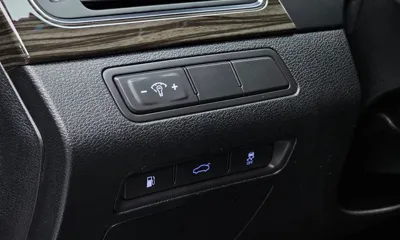 Hyundai Sonata 2015, 135995 км, за 5901.27 USD - фото 14