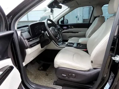 Kia Canival 2021, 130000 км, за 14045.03 USD
