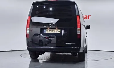 Hyundai Staria 2023, 129581 км, за 13811.08 USD