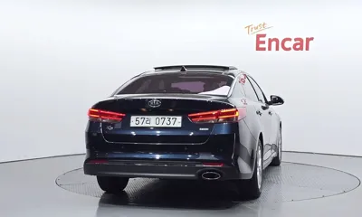 Kia K5 2016, 104159 км, за 4988.84 USD