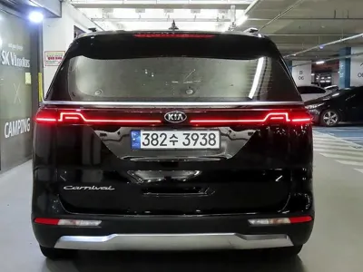 Kia Canival 2021, 93343 км, за 15157.44 USD