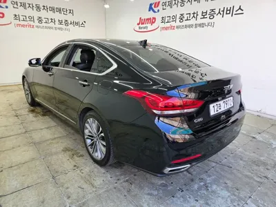Hyundai Genesis 2015, 145100 км, за 6541.13 USD