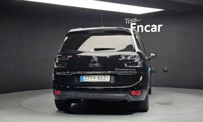 Citroen-DS C4 SpaceTourer 2022, 111307 км, за 10700.21 USD