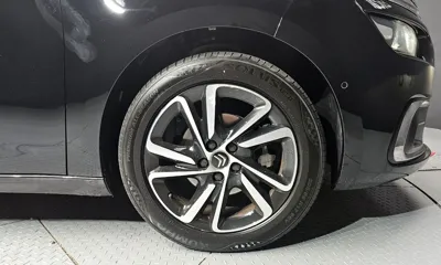 Citroen-DS C4 SpaceTourer 2022, 111307 км, за 10700.21 USD