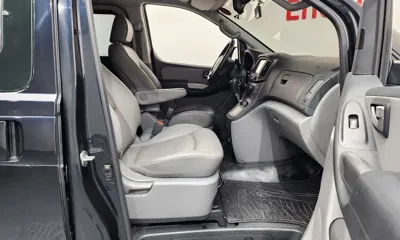 Hyundai Starex 2021, 50173 км, за 14375.74 USD - фото 11