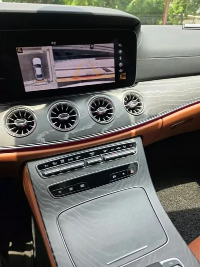 Mercedes-Benz CLS-Class 2023, 13000 км, за 50137.85 USD - фото 9