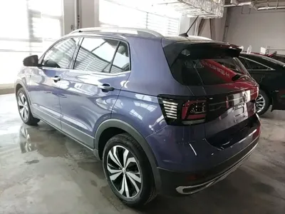 Volkswagen T-Cross 2021, 42500 км, за 8824.04 USD