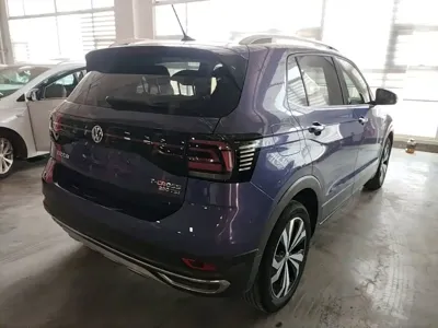 Volkswagen T-Cross 2021, 42500 км, за 8824.04 USD - фото 7