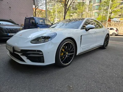 Porsche Panamera 2018, 89000 км, за 51192.86 USD - фото 5