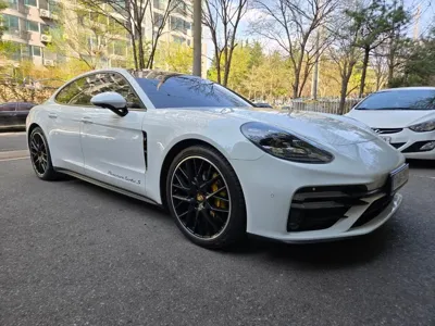 Porsche Panamera 2018, 89000 км, за 51192.86 USD - фото 6