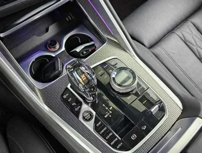 BMW X6 2022, 12120 км, за 51933.93 USD - фото 9