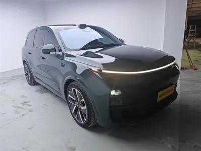 Li Auto Li L9 · 2023 год