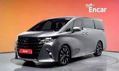 Toyota Alphard · 2025 год