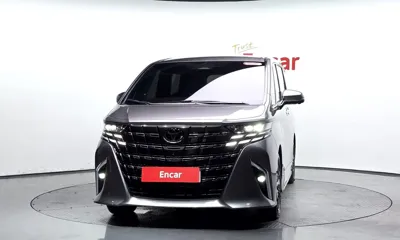 Toyota Alphard 2025, 5590 км, за 79442.57 USD