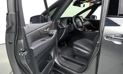 Toyota Alphard 2025, 5590 км, за 79442.57 USD - фото 10
