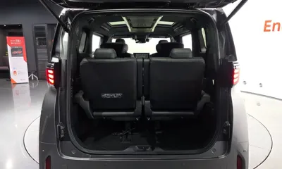 Toyota Alphard 2025, 5590 км, за 79442.57 USD - фото 35