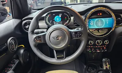 MINI Cooper 2023, 24350 км, за 15633.2 USD - фото 13