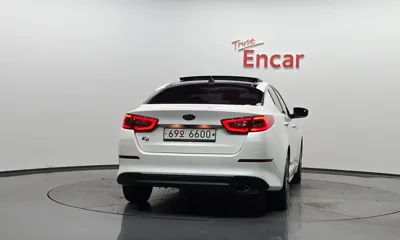 Kia K5 2014, 108195 км, за 4923.2 USD