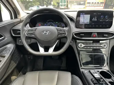 Hyundai Santa Fe 2020, 100000 км, за 10270.55 USD