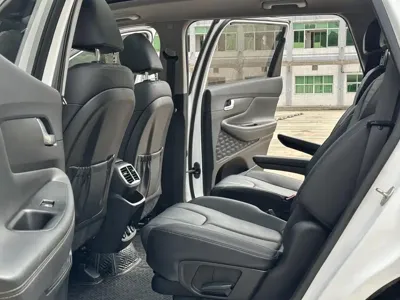 Hyundai Santa Fe 2020, 100000 км, за 10270.55 USD - фото 8