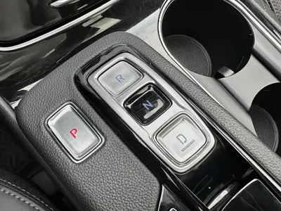 Hyundai Santa Fe 2020, 100000 км, за 10270.55 USD - фото 9