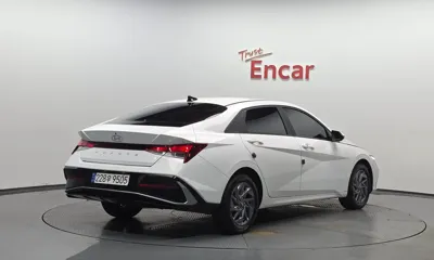 Hyundai Avante 2024, 38296 км, за 13661.21 USD