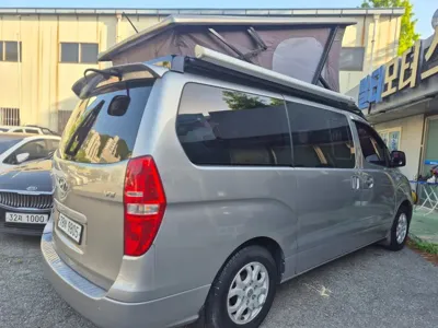 Hyundai Starex 2015, 70000 км, за 9124.33 USD