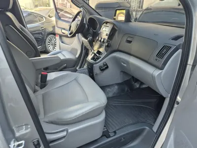 Hyundai Starex 2015, 70000 км, за 9124.33 USD - фото 7