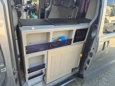 Hyundai Starex 2015, 70000 км, за 9124.33 USD - фото 15