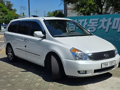 Kia Canival 2014, 60544 км, за 5005.52 USD