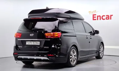 Kia Canival 2020, 111024 км, за 17001.44 USD