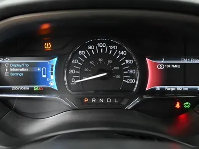 Lincoln MKZ 2018, 265793 км, за 3900.06 USD - фото 8