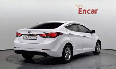 Hyundai Avante 2014, 135186 км, за 3183.67 USD