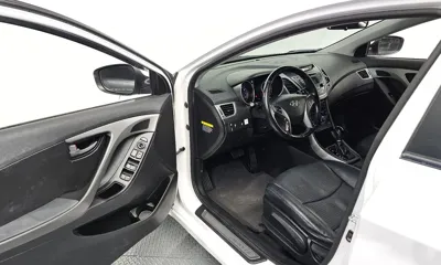 Hyundai Avante 2014, 135186 км, за 3183.67 USD - фото 10