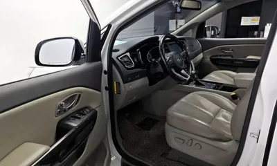Kia Canival 2017, 129365 км, за 7862.57 USD - фото 10