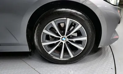 BMW 3-Series 2023, 43163 км, за 21467.62 USD