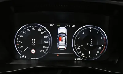 Volvo XC40 2021, 38236 км, за 19830.79 USD - фото 8