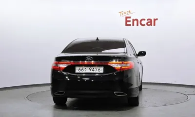 Hyundai Grandeur 2012, 184692 км, за 3235.62 USD