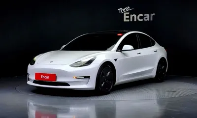 Tesla Model 3 · 2021 год