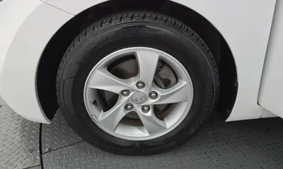 Hyundai Avante 2012, 103911 км, за 2776.31 USD