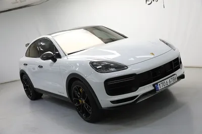 Porsche Cayenne 2023, 33470 км, за 101280.6 USD