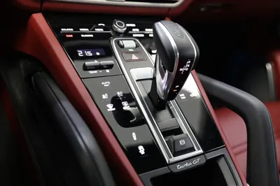 Porsche Cayenne 2023, 33470 км, за 101280.6 USD - фото 13